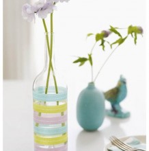 玻璃瓶与彩色胶带纸的简单结合 手工制作的漂亮花瓶diy教程