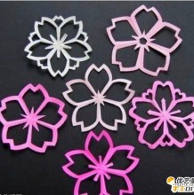 如何手工剪纸出精美漂亮的樱花   两款漂亮的樱花的手工剪纸制作步骤教程