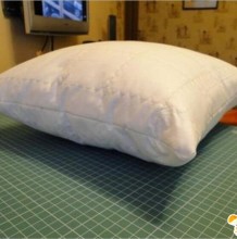 手工diy制作精美漂亮的白色抱枕 如何手工制作精美实用的抱枕 抱枕的制作教程