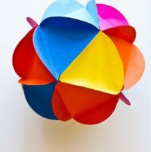多彩立体圆球体手工折纸  绚丽多彩的圆球体挂饰  手工折纸多彩圆球体挂饰教