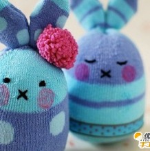 手工袜子改造小兔子玩偶   可爱超萌小兔子玩偶   手工制作袜子改造小兔子玩偶