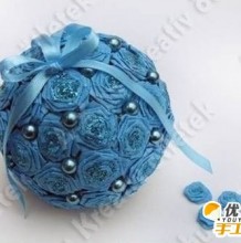 蓝色海洋之心折纸花球    精美挂饰品纸花球   手工折纸制作的纸花球的教程图