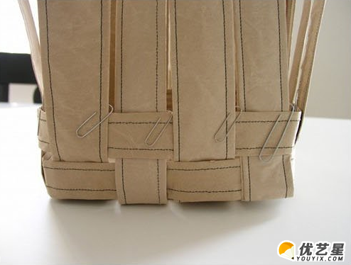 简单又很实用的手工编织收纳盒 用牛皮纸编织的收纳盒手工diy教程_www.youyix.com