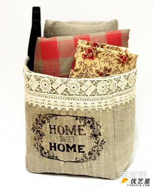 带蕾丝花边的简单又时尚的储物袋   自制精美实用的布手工小储物袋_www.youyix.com