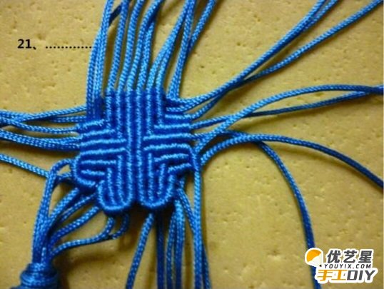 代表幸运幸福的四叶草的手工编织步骤教程  如何手工编织漂亮的四叶草_www.youyix.com