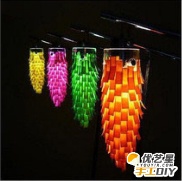 教你如何把灯具和便利贴结合起来改造成具有创意性又浪漫感人的光影效果_www.youyix.com