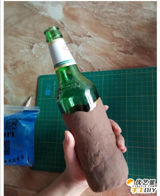 废旧啤酒瓶的手工创意改造手工diy创意唯美的啤酒瓶改造制作教程