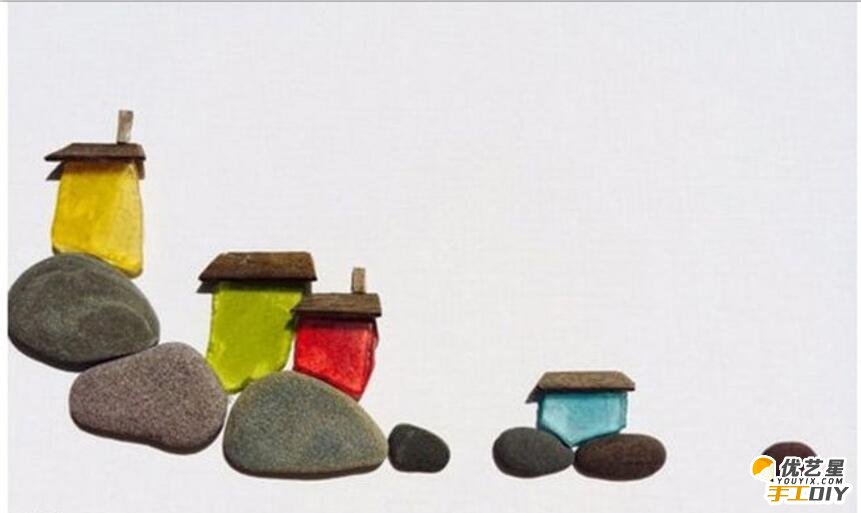 漂亮很有意境的石头跟贴画拼接在一起的作品欣赏 超级漂亮唯美的贴画手工制作_www.youyix.com
