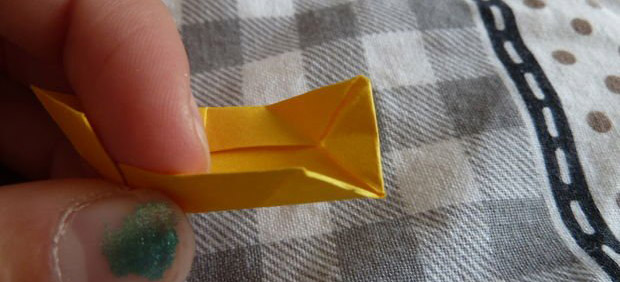 唯美的手环手镯手链折纸方法教程图解 用纸也可以创造出生活的精美物品_www.youyix.com
