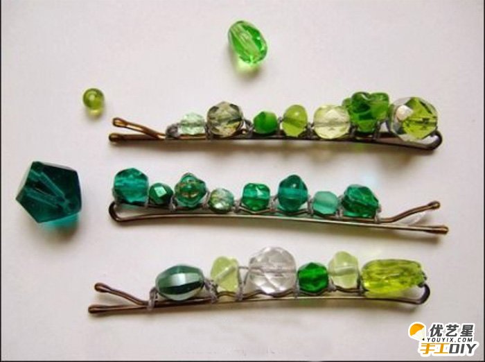 简单清新唯美的串珠手工制作教程图解 璀璨的珠子散发着迷人的气息、清新的气息_www.youyix.com