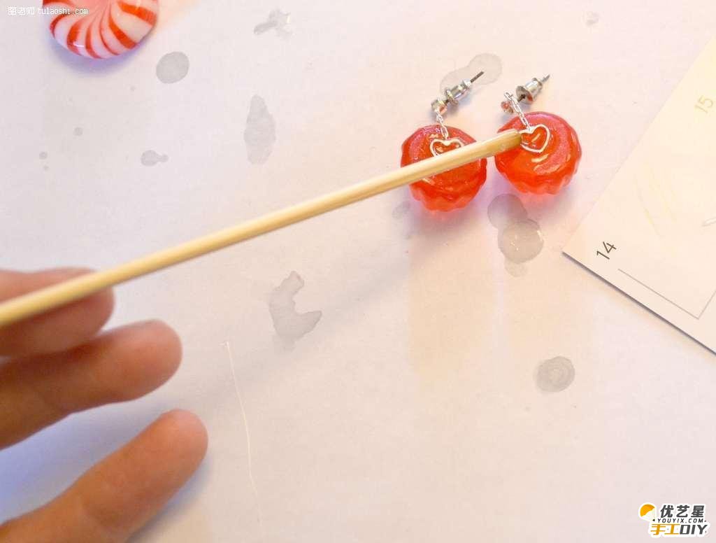 糖果首饰的手工diy创意制作教程 如何简单的制作精美漂亮的糖果首饰_www.youyix.com