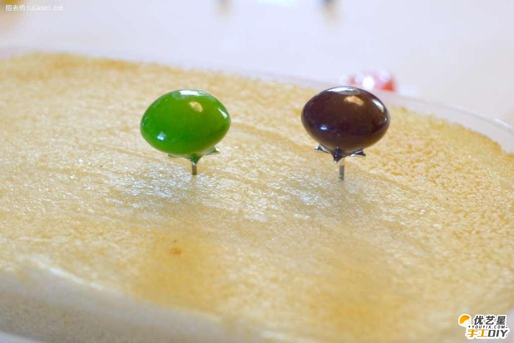糖果首饰的手工diy创意制作教程 如何简单的制作精美漂亮的糖果首饰_www.youyix.com