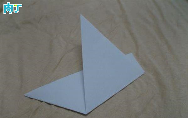 简单的儿童折纸步骤教程 如何让儿童简单的折出漂亮的客船 客船的折纸步骤教程_www.youyix.com