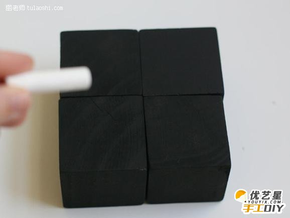 小木块diy创意制作黑板块拼图 创意diy制作的拼图 如何简单的制作黑板块拼图_www.youyix.com