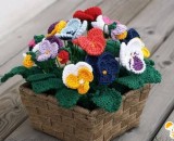 各种颜色花朵编织成的精美漂亮的花篮   唯美花篮的手工制作步骤教程