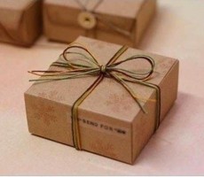 单调简单的礼物盒的手工制作步骤教程
