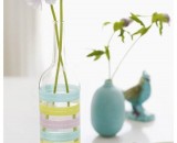 玻璃瓶与彩色胶带纸的简单结合 手工制作的漂亮花瓶diy教程
