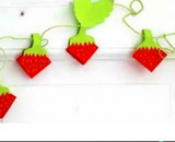 漂亮唯美的草莓装饰挂件 如何简单制作出精致新颖的剪纸草挂件手工diy 节日营