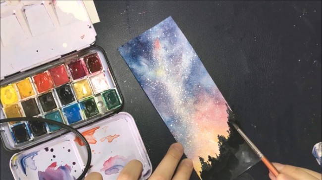 【视频】超美的水彩星空书签手绘diy制作教程 美翻了_www.youyix.com