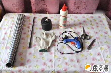 旧报纸我们能拿来做什么手工？用报纸纸张制作创意储物柜手工教程_www.youyix.com