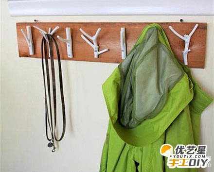 精美雅致的树枝挂钩 用树枝做创意挂钩手工制作diy教程图解_www.youyix.com