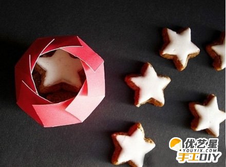 简单易学纸杯改造成漂亮礼物盒子手工diy  旧纸杯手工制作教程_www.youyix.com