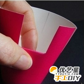 简单易学纸杯改造成漂亮礼物盒子手工diy  旧纸杯手工制作教程_www.youyix.com