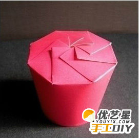 简单易学纸杯改造成漂亮礼物盒子手工diy  旧纸杯手工制作教程_www.youyix.com