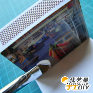 小房子创意制作 纸盒和彩纸制作可爱精巧的小鸟屋 儿童手工装饰制作教程_www.youyix.com