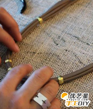时尚精美的流苏穗子项链    教你如何简单制作出耐用时尚美观的项链教程_www.youyix.com