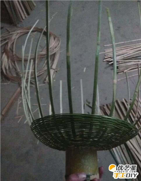 复古唯美风手工编织制作小台灯教程 传统手工竹编制作而成的小台灯 小台灯手工diy制作_www.youyix.com