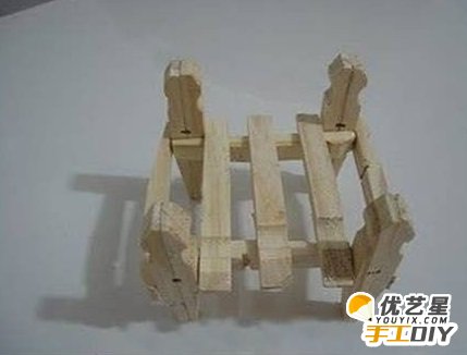 儿童摇摇乐木制手工木椅   儿童时代撒欢玩乐的小木椅   手工木制儿童摇摇椅教程图解_www.youyix.com