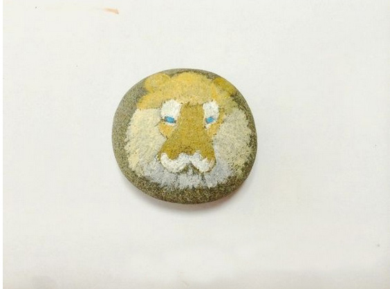 石头上的老虎头画像手工教程图解 形象逼真的老虎头石像 高超的画术上色术_www.youyix.com