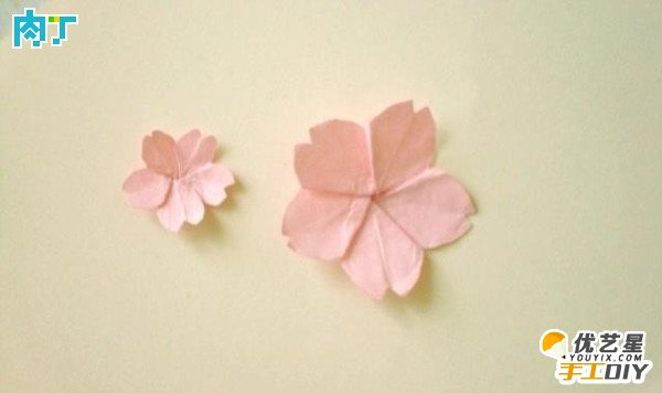美丽漂亮的樱花怎么折 樱花的简单折纸步骤图纸教程 手工diy折纸樱花_www.youyix.com