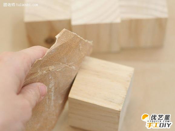 小木块diy创意制作黑板块拼图 创意diy制作的拼图 如何简单的制作黑板块拼图_www.youyix.com