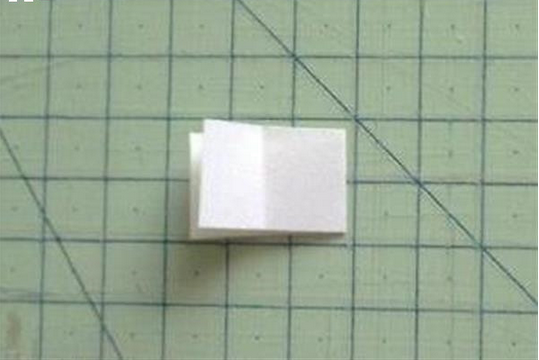 手工DIY制作出好看精美的衍纸小鸡作品 简单制作衍纸小鸡的纸艺做法教程_www.youyix.com