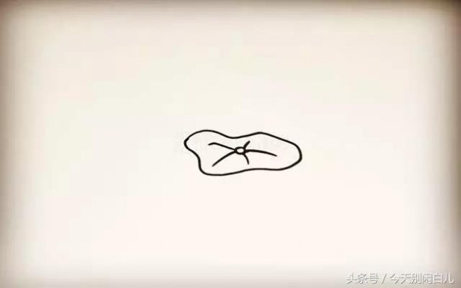 荷花怎么画？简单的荷花简笔画画法 莲花的画法卡通画手绘教程_www.youyix.com