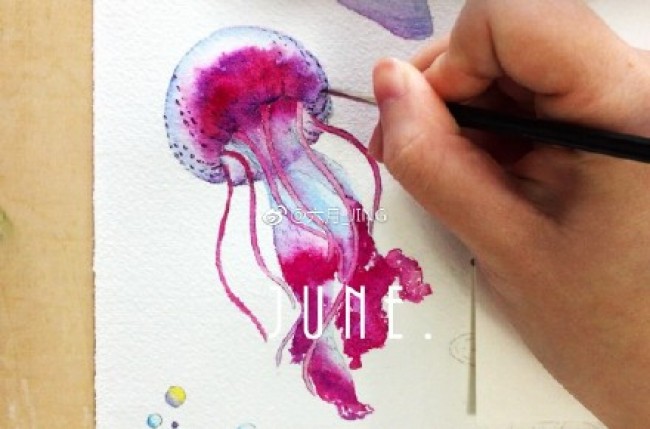 唯美的多彩水母水彩画手绘教程图片 水母水彩怎么画 水母的水彩画画法_www.youyix.com